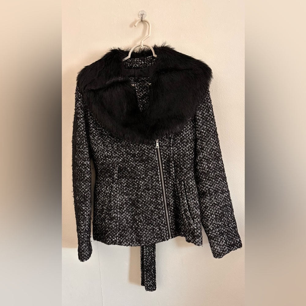 Guess Los Angeles Cali. Coat size M